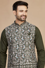Load image into Gallery viewer, Elegant Jacket Kurta