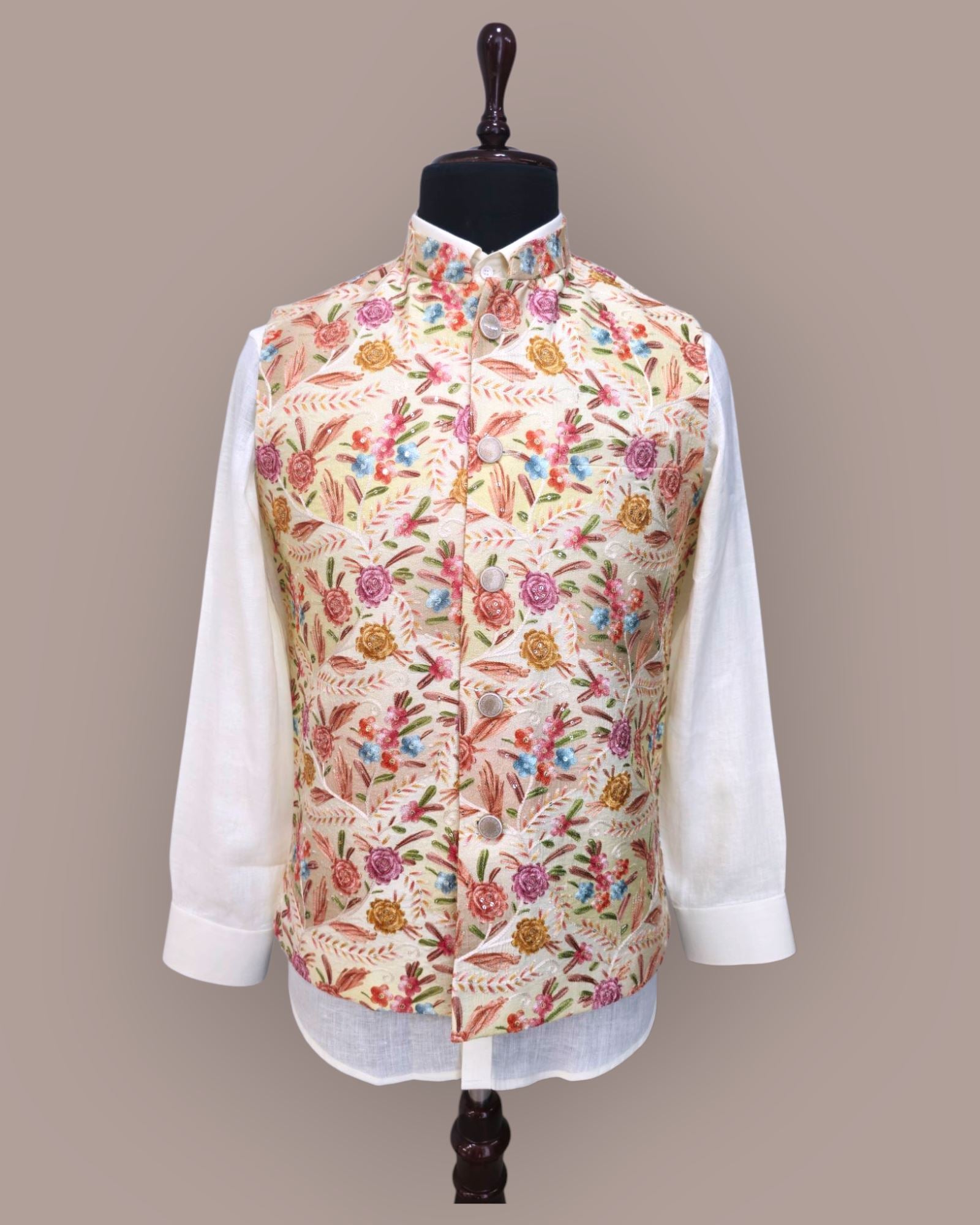 Casual Flowers Pocket Patchwork Contrast Mandarin Collar Outerwear(12 Colors) Casual Flowers Pocket Patchwork Contrast Mandarin Collar Outerwear(12 Colors)