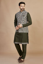 Load image into Gallery viewer, Elegant Jacket Kurta