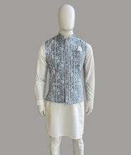 Load image into Gallery viewer, PRINTED SILK WAISTCOAT
