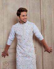 Load image into Gallery viewer, FLORAL THREAD WORK KURTA SET
